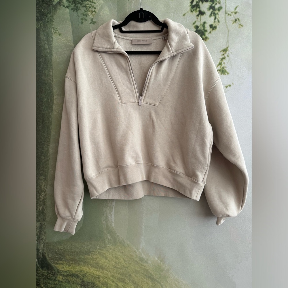 Essentials 1/4 zip